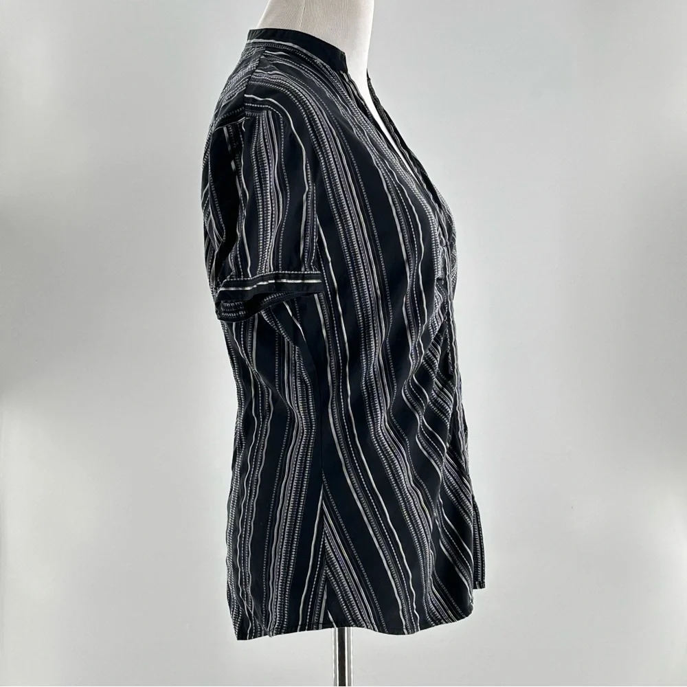 New York & Company stretch striped blouse size 10 black white ruched v-neck 90s